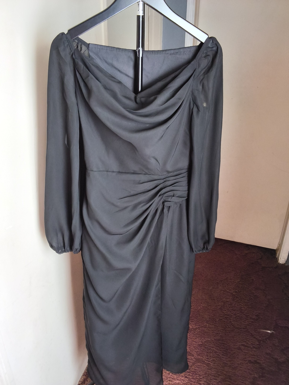 Midnight Black Ruched Long-Sleeve Dress
